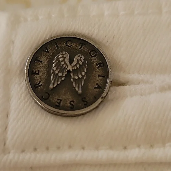 Victoria Secret High Rise, Distressed, White Denim Angel Wings Shorts Size 0 - Picture 8 of 12